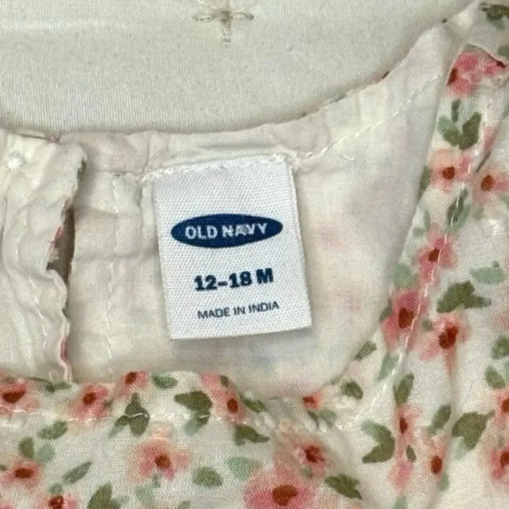 Old Navy Ditsy Floral Top Baby Girl 12-18M